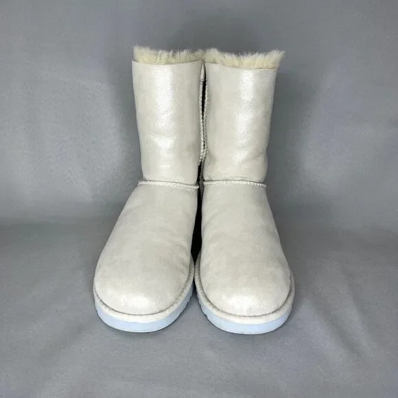 Women's 9 UGG Boots Bailey Bow I DO Crystal Shimmer White Silver Baby Blue RARE - Picture 3 of 16